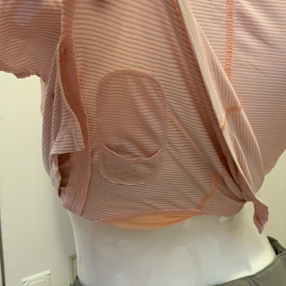 Lululemon top - Picture 7 of 7